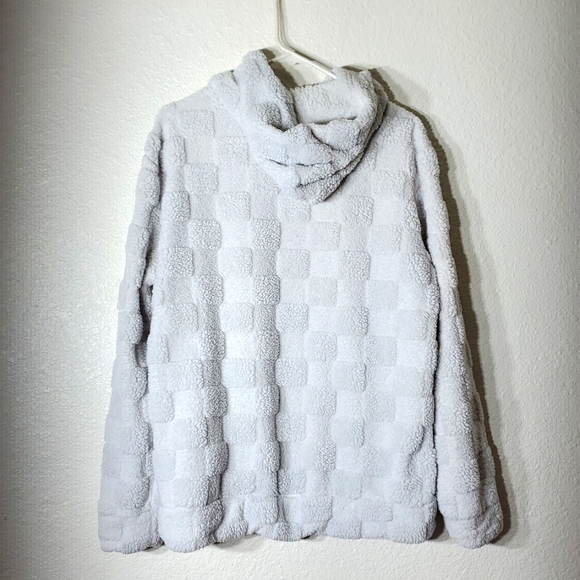 Shein Ladies Large White Fluffy Hooded Pullover - Picture 2 of 2